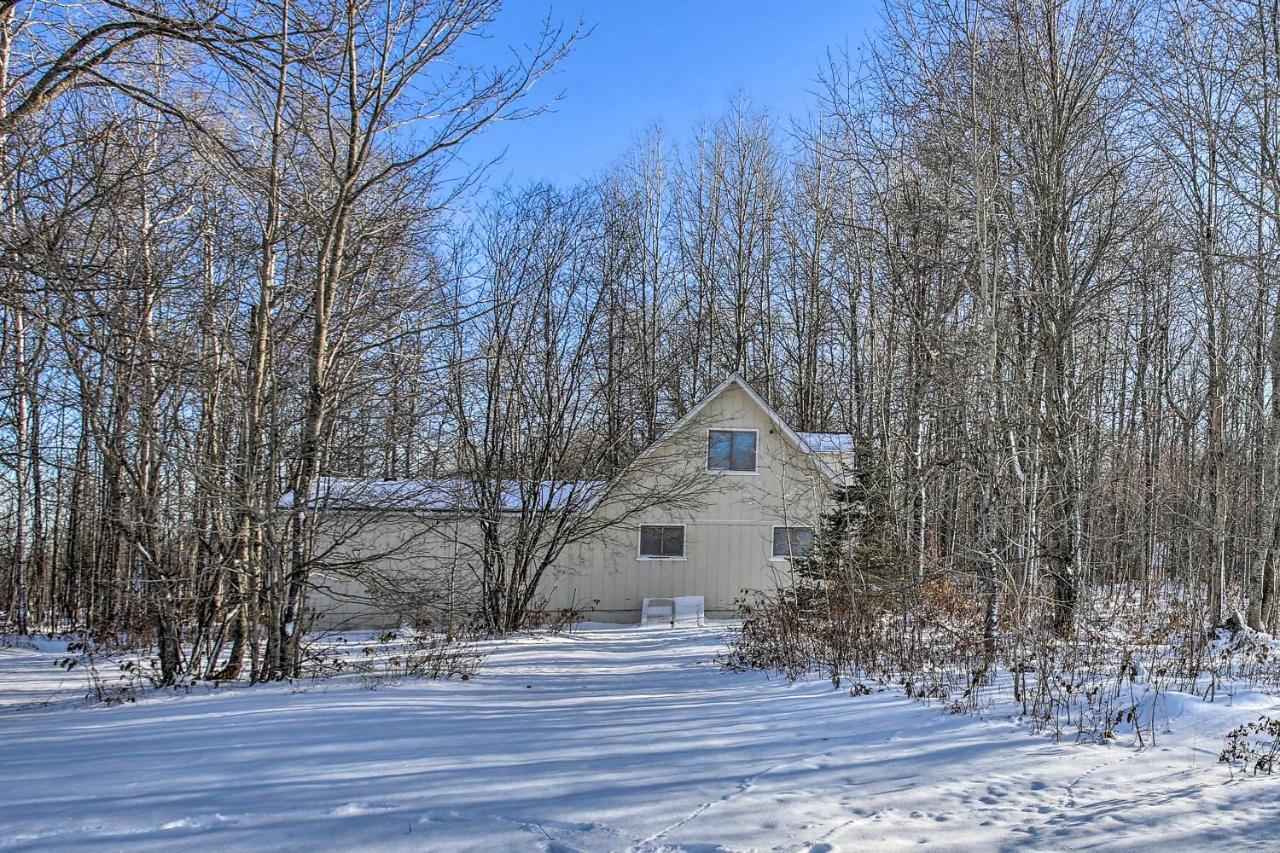 Lakes Of The North Home On Snowmobile And Atv Trail! Mancelona Εξωτερικό φωτογραφία